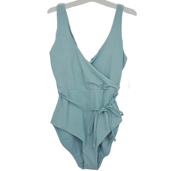 Andie Swim Womans size M The Belmar One Piece Swimsuit Light Blue V-Neck NEW - Picture 1 of 8